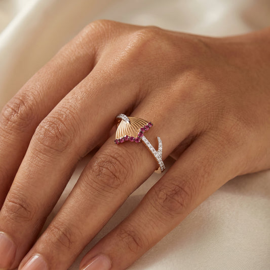 18KT Gold Diamond Colour Stone Fan Ring for Women