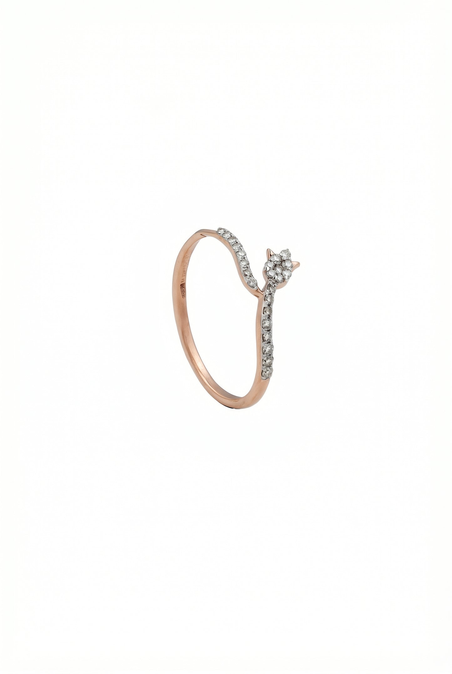 18kt Rose Gold Wavy Diamond Ring for Women
