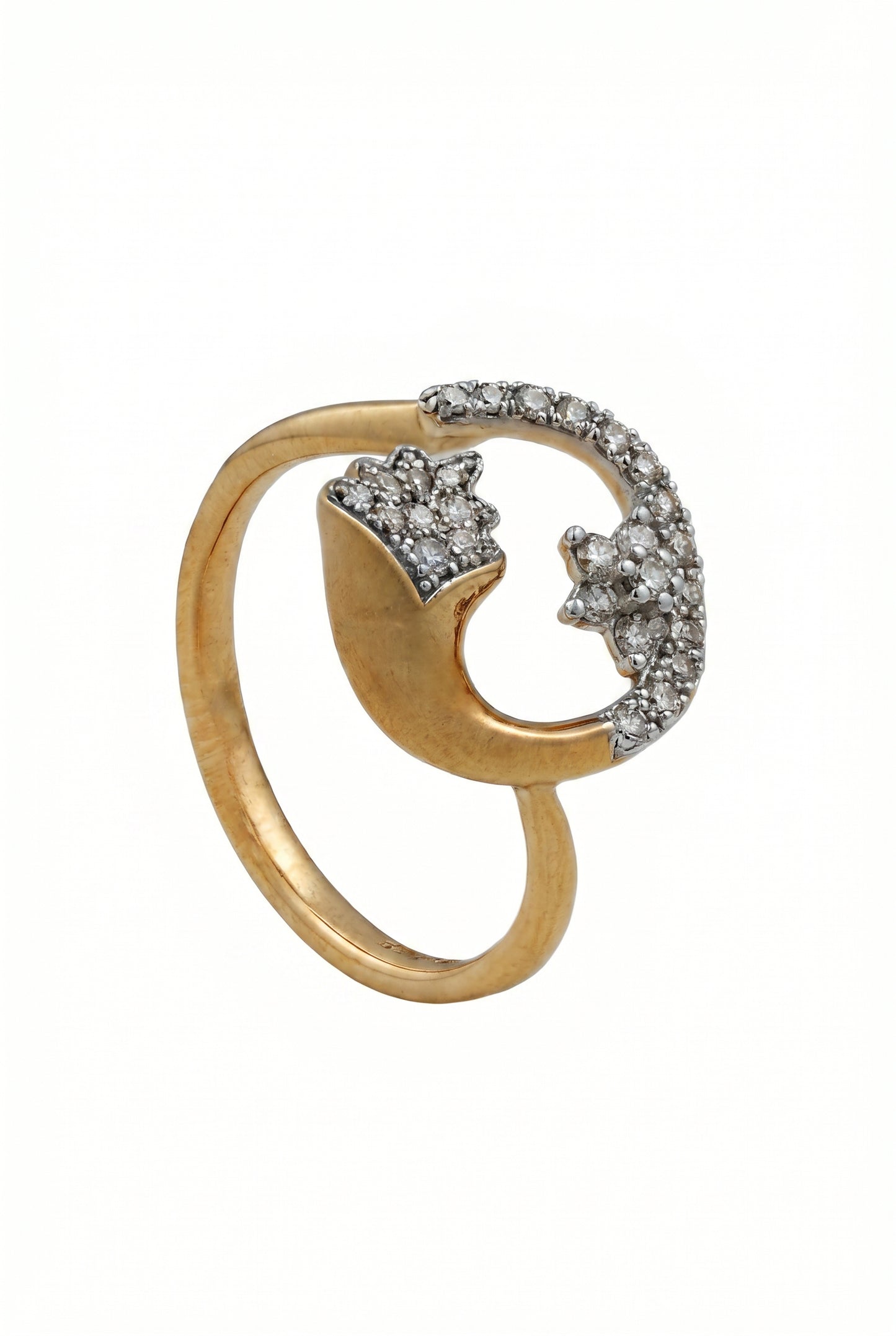 18kt Yellow Gold Moon & Star Diamond Ring for Women