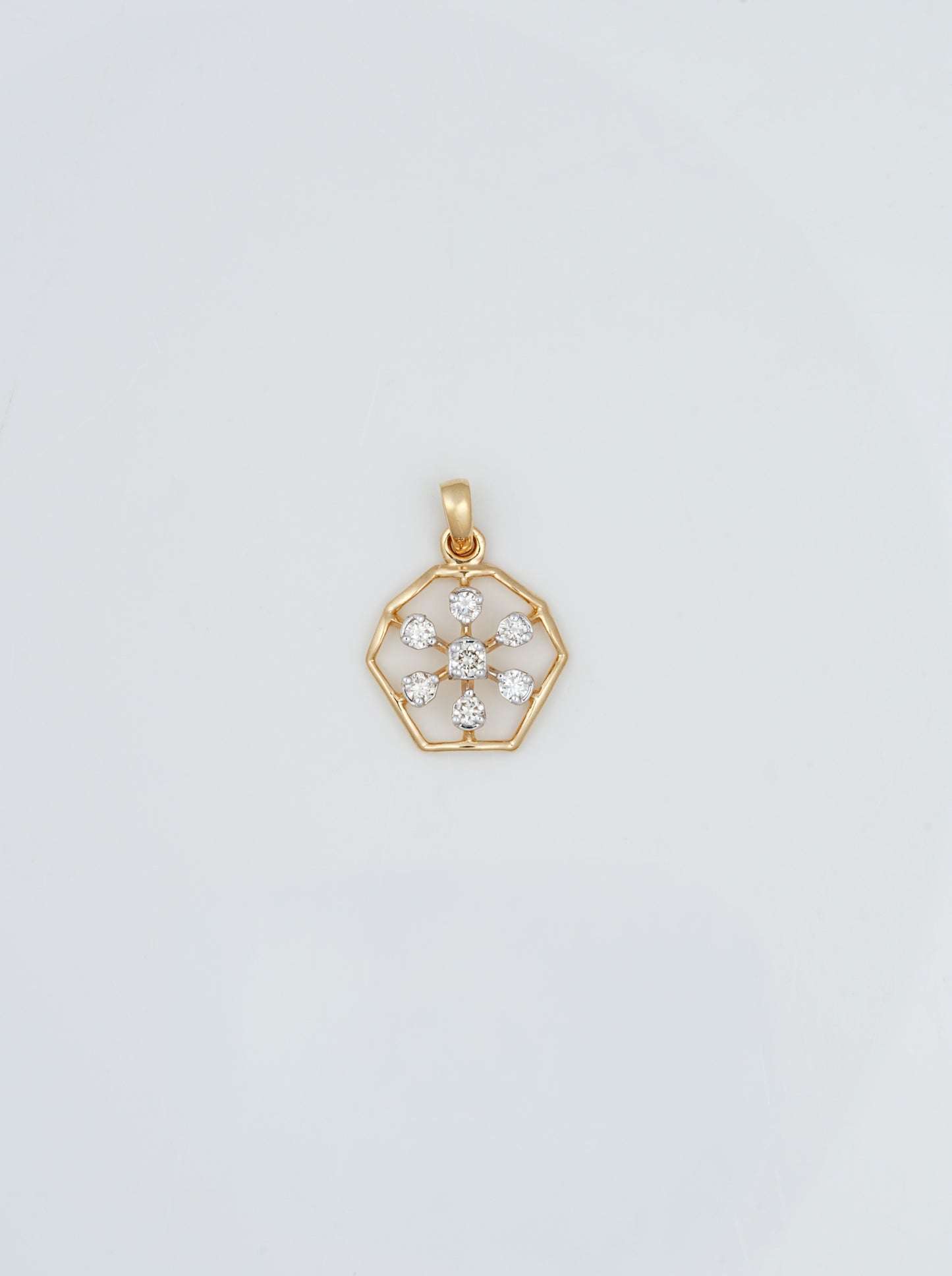 18kt Yellow Gold Teardrop Diamond Pendant for Women