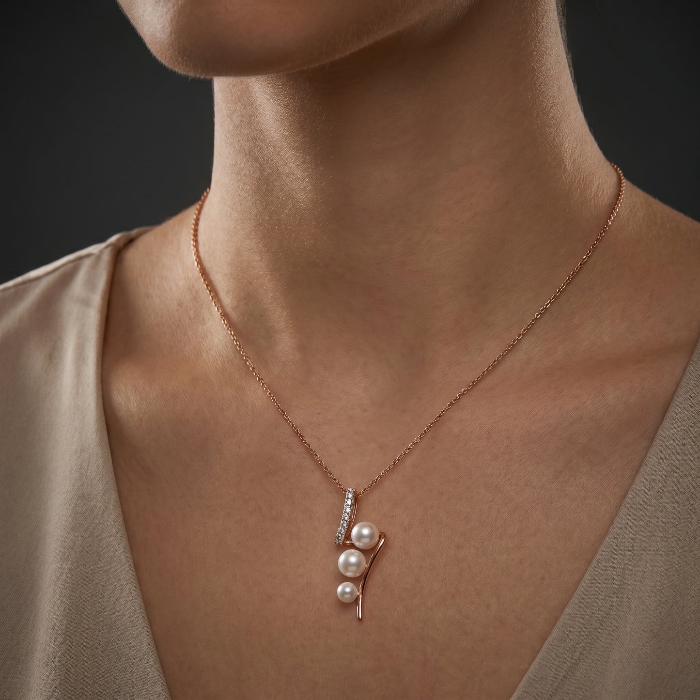 18KT Rose Gold Diamond Pearl Pendant For Women