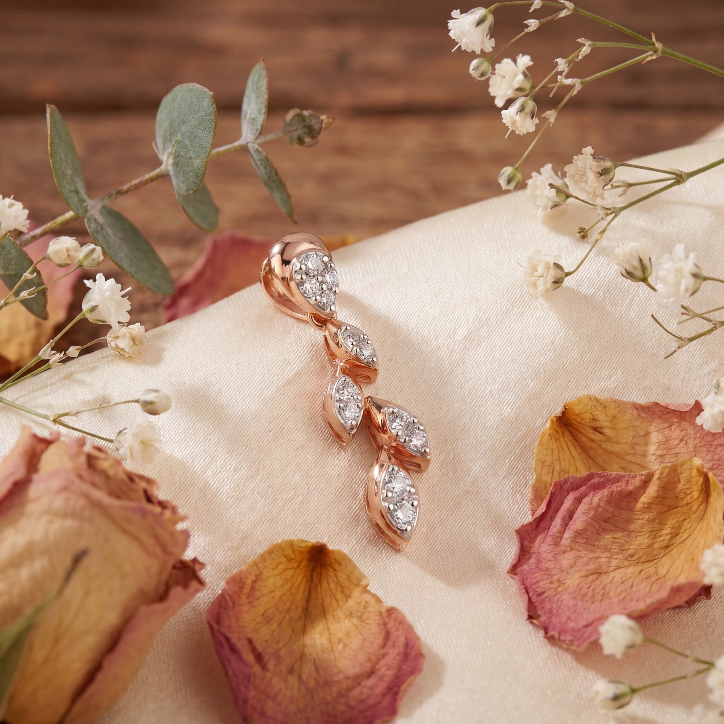 18KT Rose Gold Diamond Leaf Vine Pendant For Women
