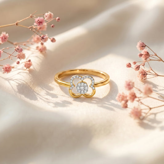 18Kt Yellow Gold Flower Diamond Ring for Women
