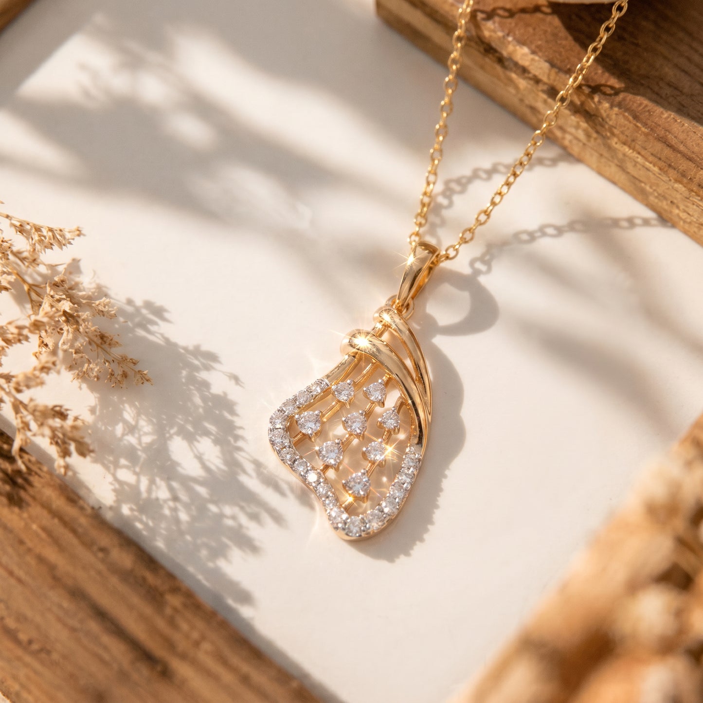 18KT Gold Diamond Daily Pendant for Women