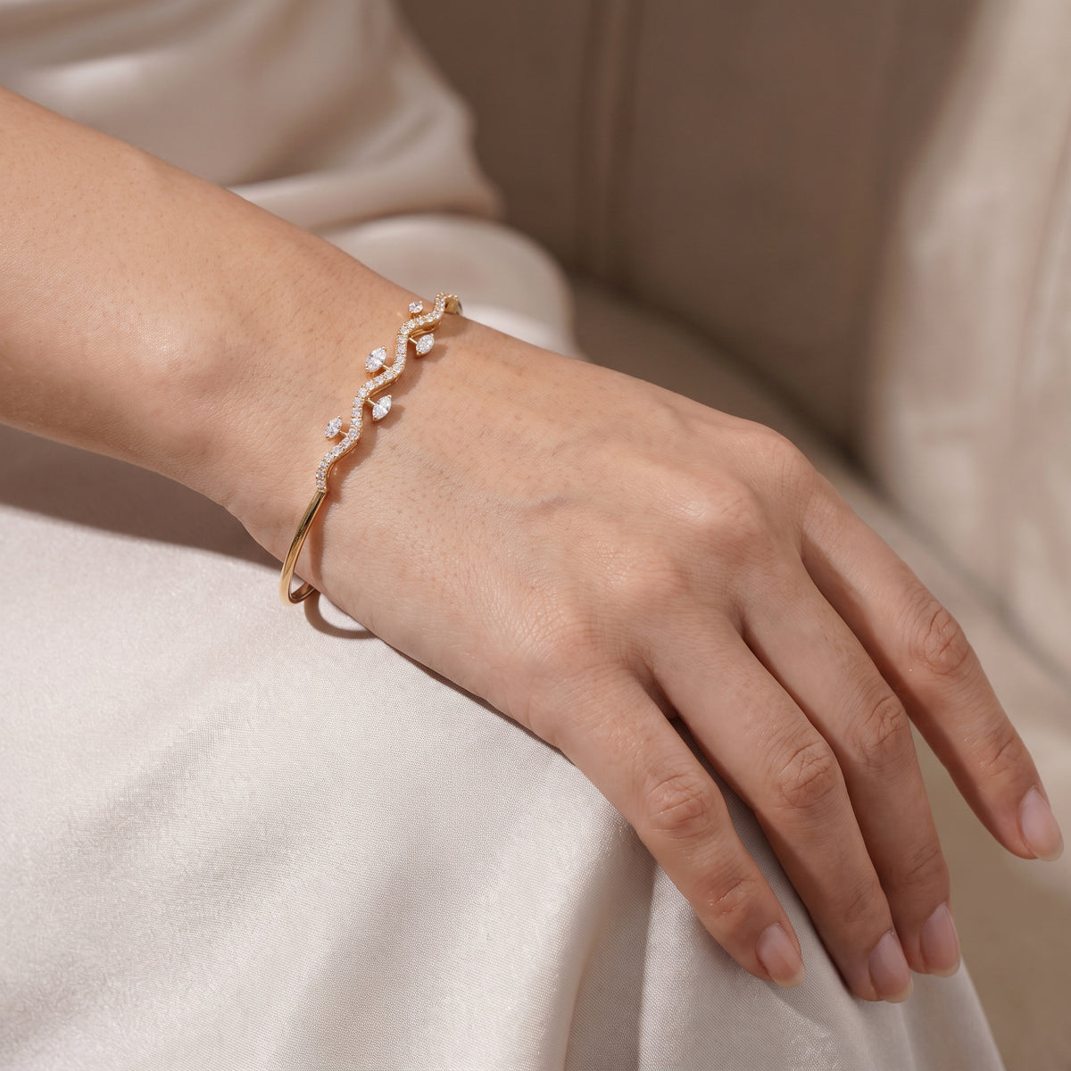 18Kt Gold Diamond Vine Bangle Bracelet