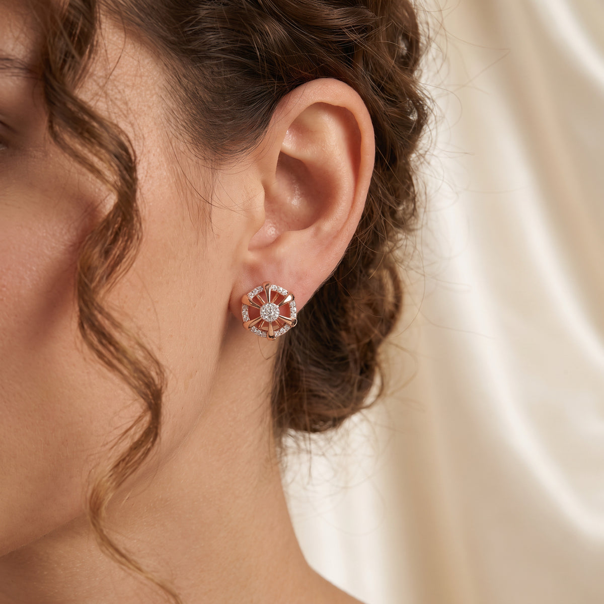 18Kt Rose Gold Diamond Wheel Stud Earrings