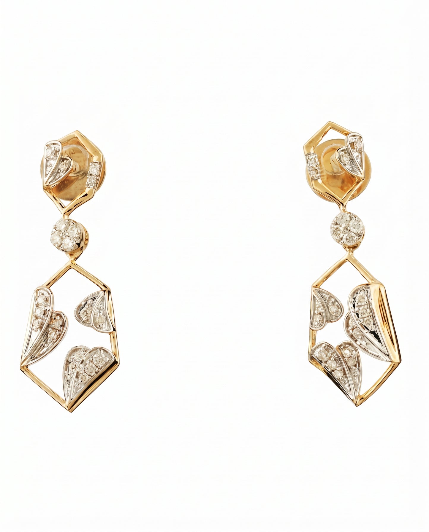 18Kt Gold Petal Design Diamond Earrings for Women