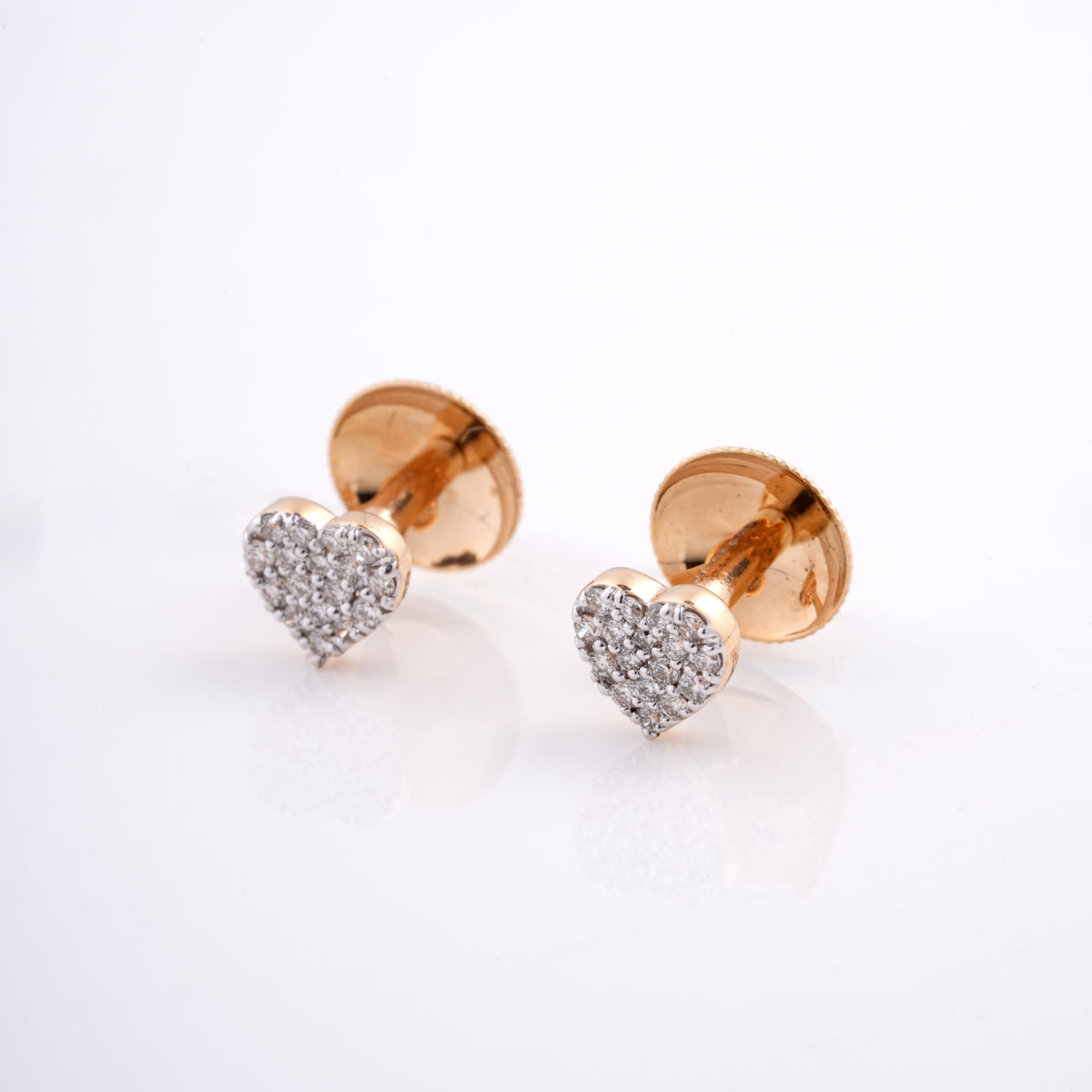 18KT Pave Heart Diamond Party Wear Earring