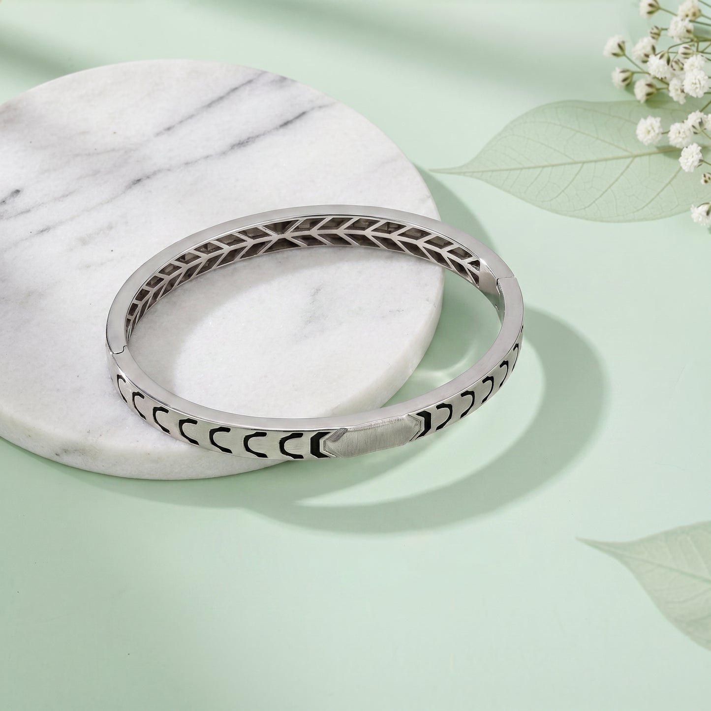 Men's Platinum Arrow Link Bracelet