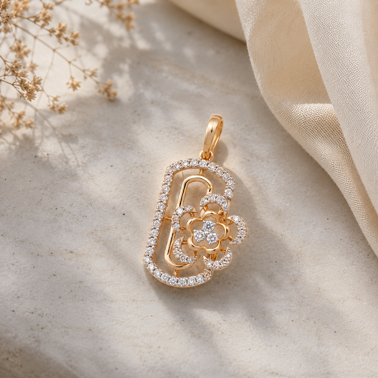 18KT Gold Diamond Floral Frame Pendant for Women