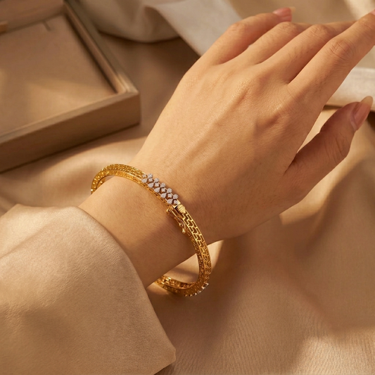 18KT Rose Gold Diamond Filigree Bangle for Women
