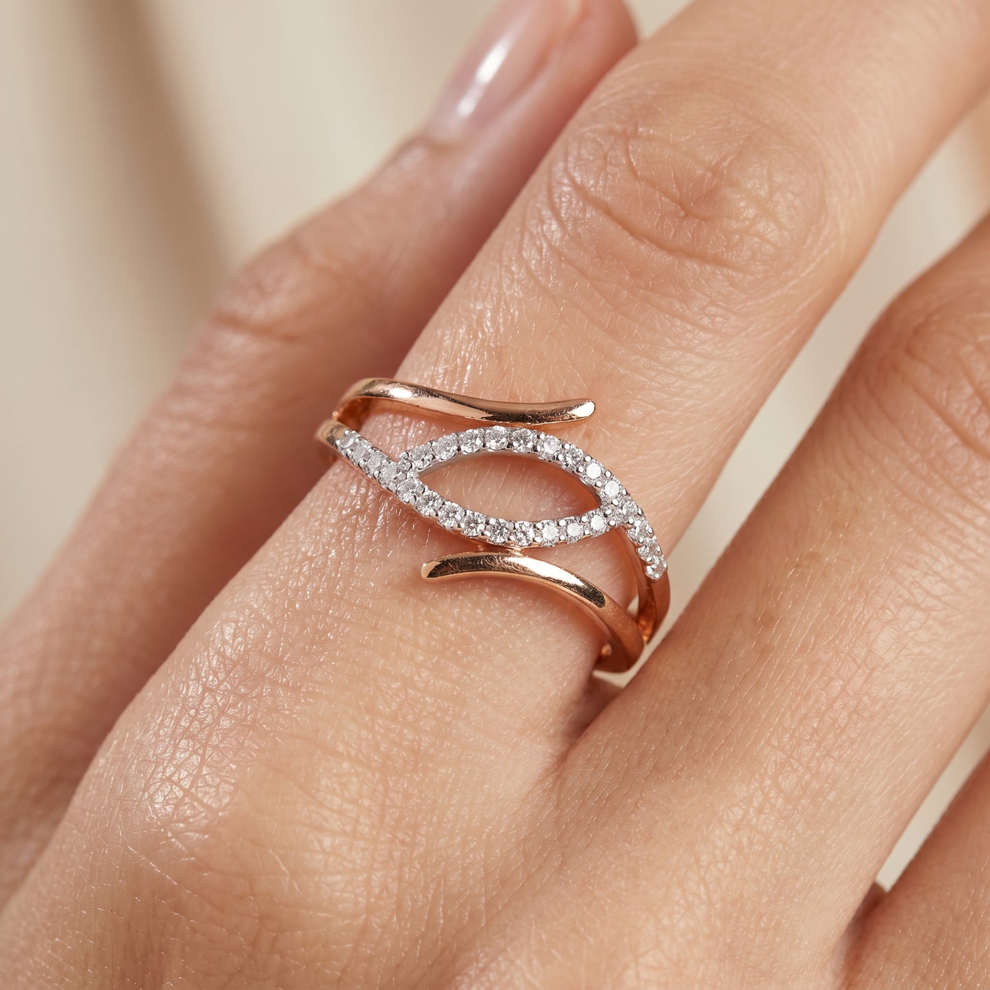 Lehar Diamond Wave 18kt Rose Gold Ring for Women