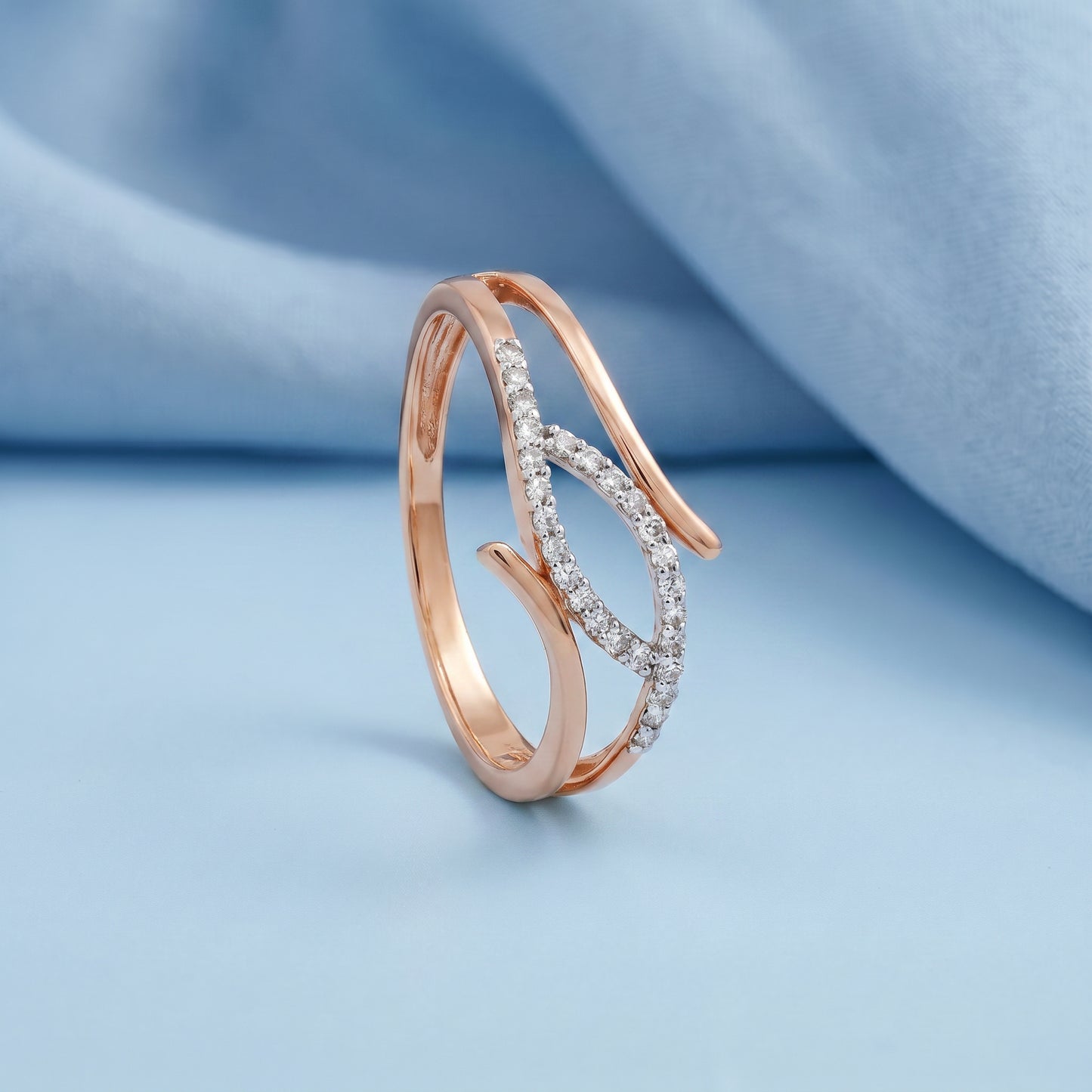 Lehar Diamond Wave 18kt Rose Gold Ring for Women