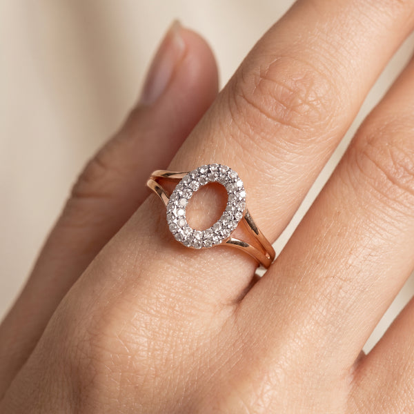 Mandal Diamond Oval 18kt Rose Gold Ring for Women