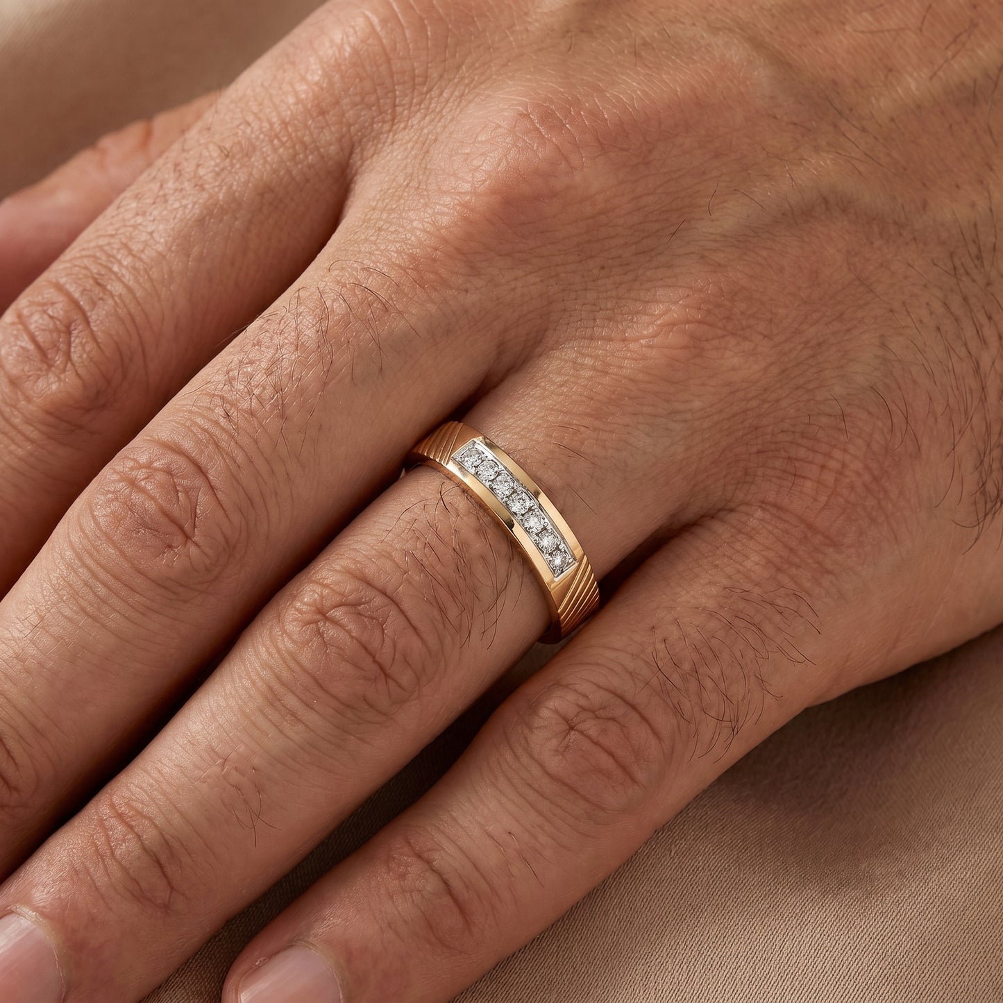 18kt Gold Diagonal-Etched Diamond Ring for Men