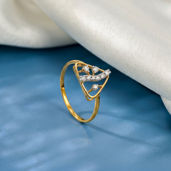 18kt Gold Diamond Ring for Women