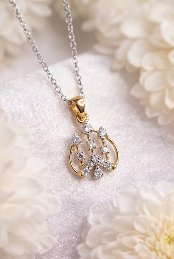 18kt Gold Open Crown Daily Wear Diamond Pendant
