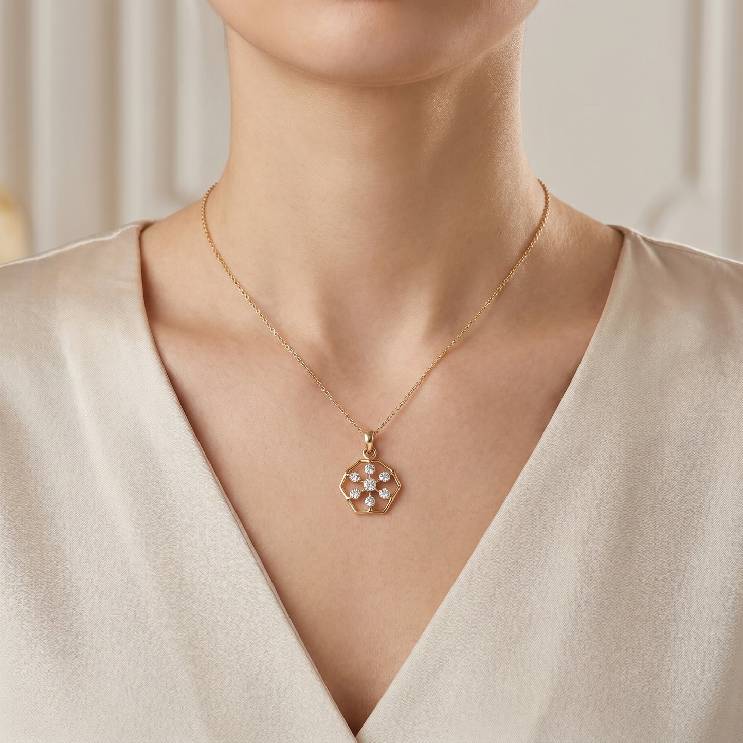 18kt Yellow Gold Teardrop Diamond Pendant for Women