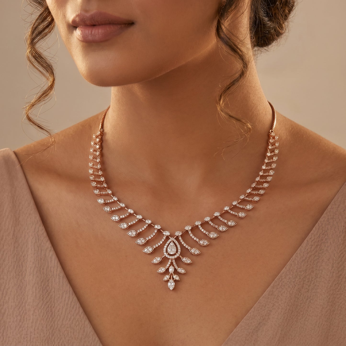Diamond Collar Necklace in 18kt Gold For Bridal Wear  