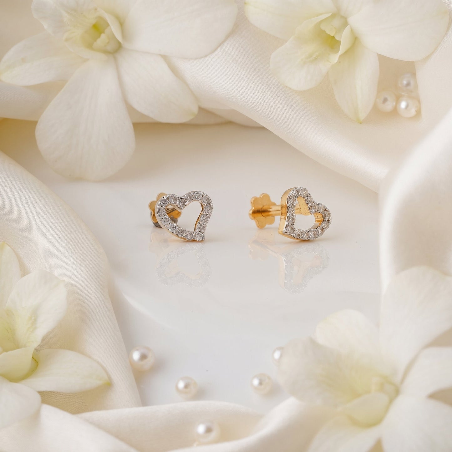 18KT Gold Open Heart Diamond Stud Earrings Women