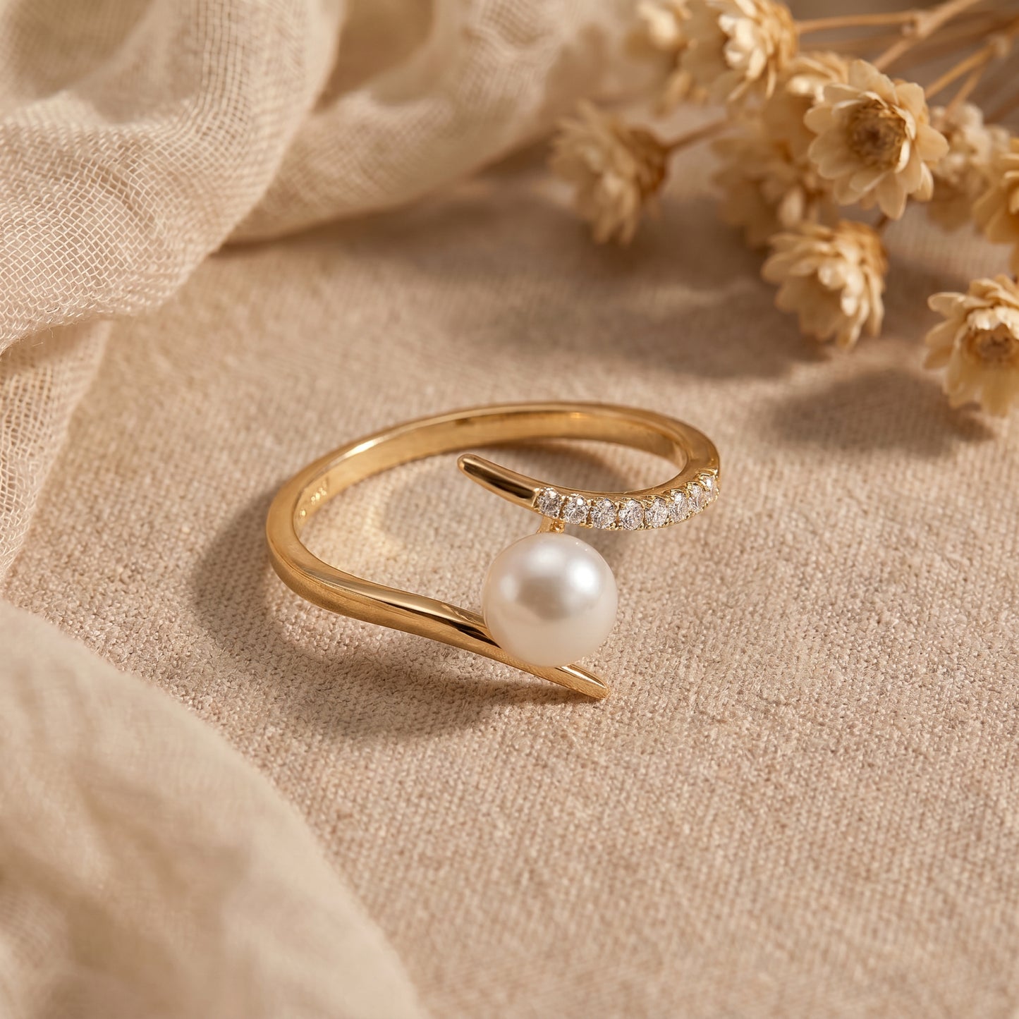 18KT Yellow Gold Pearl & Diamond Ring For Women