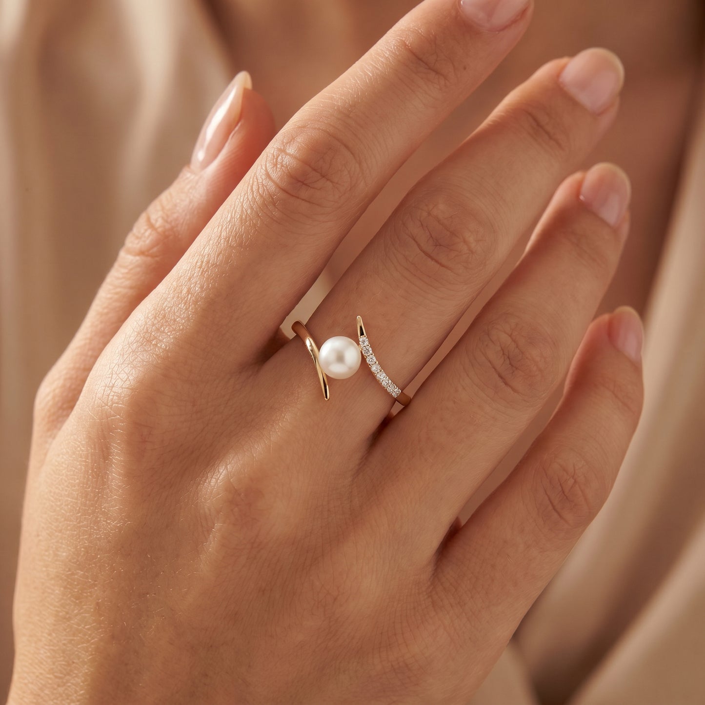 18KT Yellow Gold Pearl & Diamond Ring For Women
