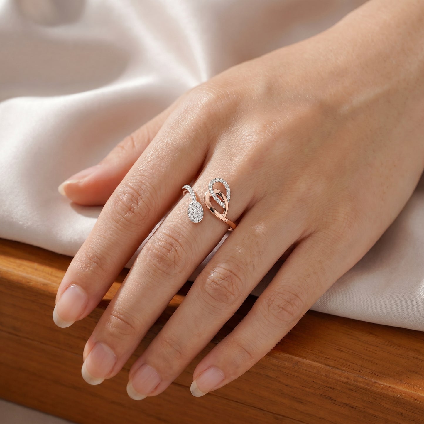 18Kt Rose Gold Diamond Open Ring for Women