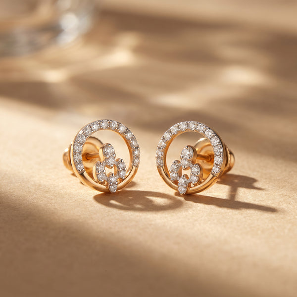 18Kt Yellow Gold Diamond Halo Circle Stud Earrings for Women