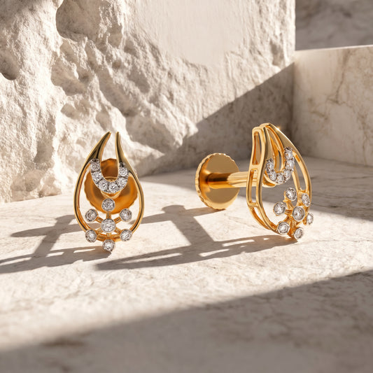 18Kt Yellow Gold Diamond Teardrop Stud Earrings For Women