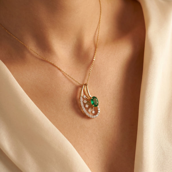 Zivara 18kt Party Wear Diamond Pendant for Women