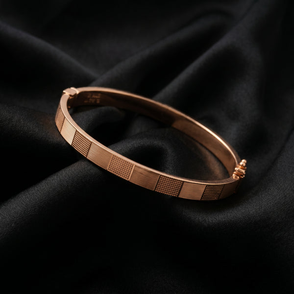 18Kt Rose Gold Textured Flat Kada for Men