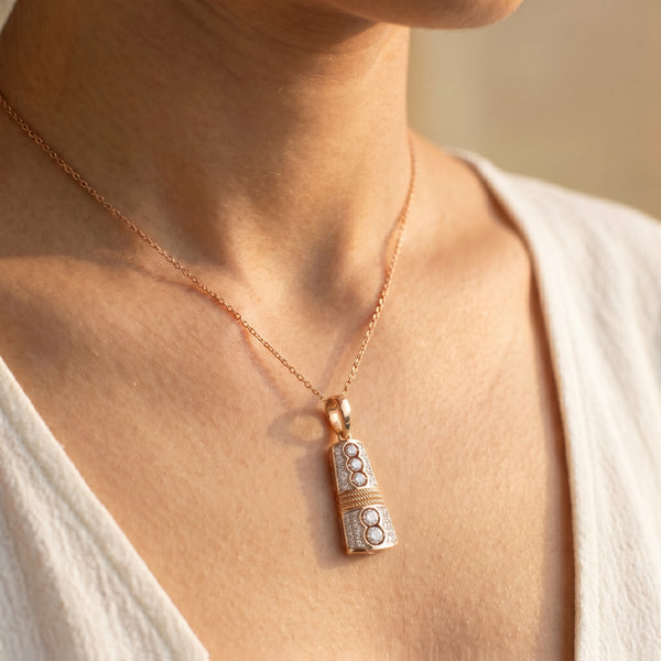 18KT Gold Diamond Textured Pendant for Women