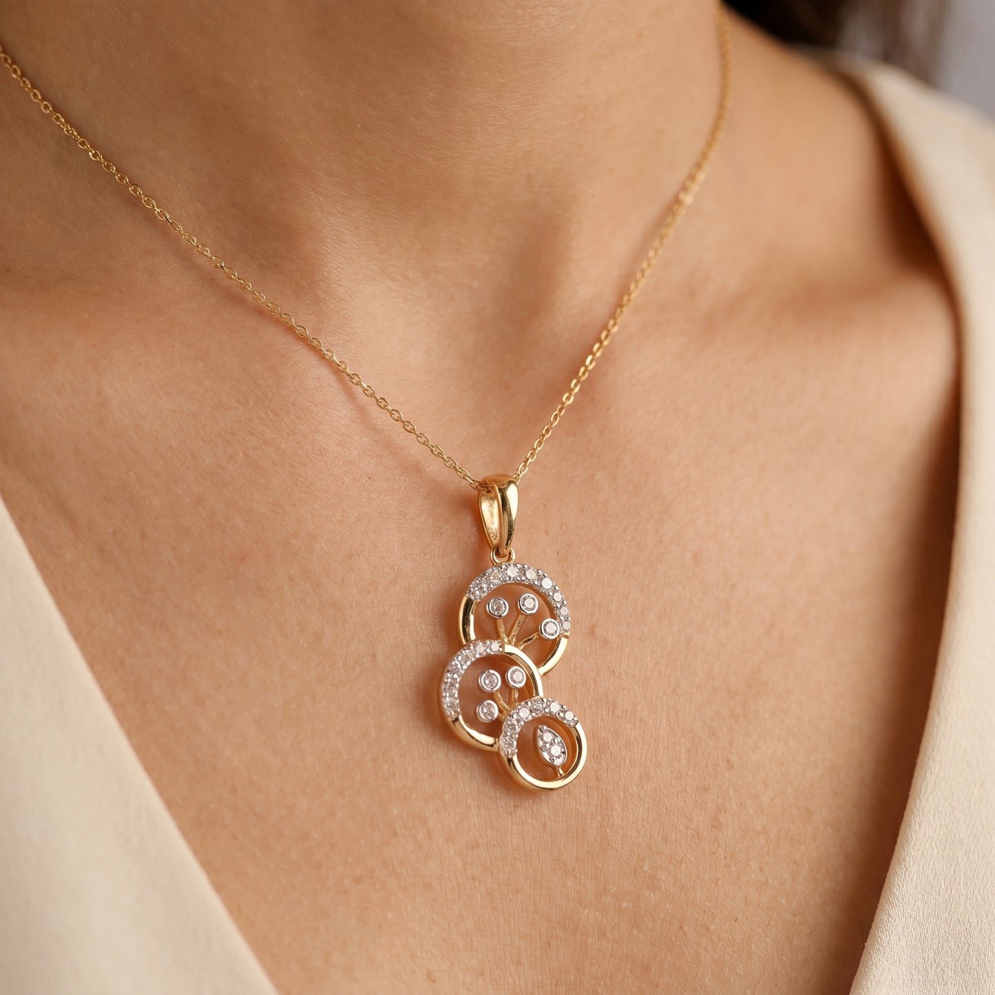 18KT Gold Diamond Triple Circle Pendant for Women