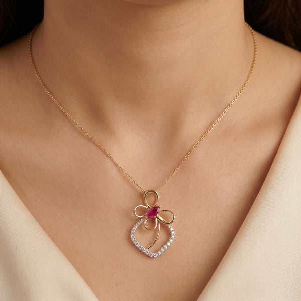 18KT Gold Diamond Flower Party Pendant for Women