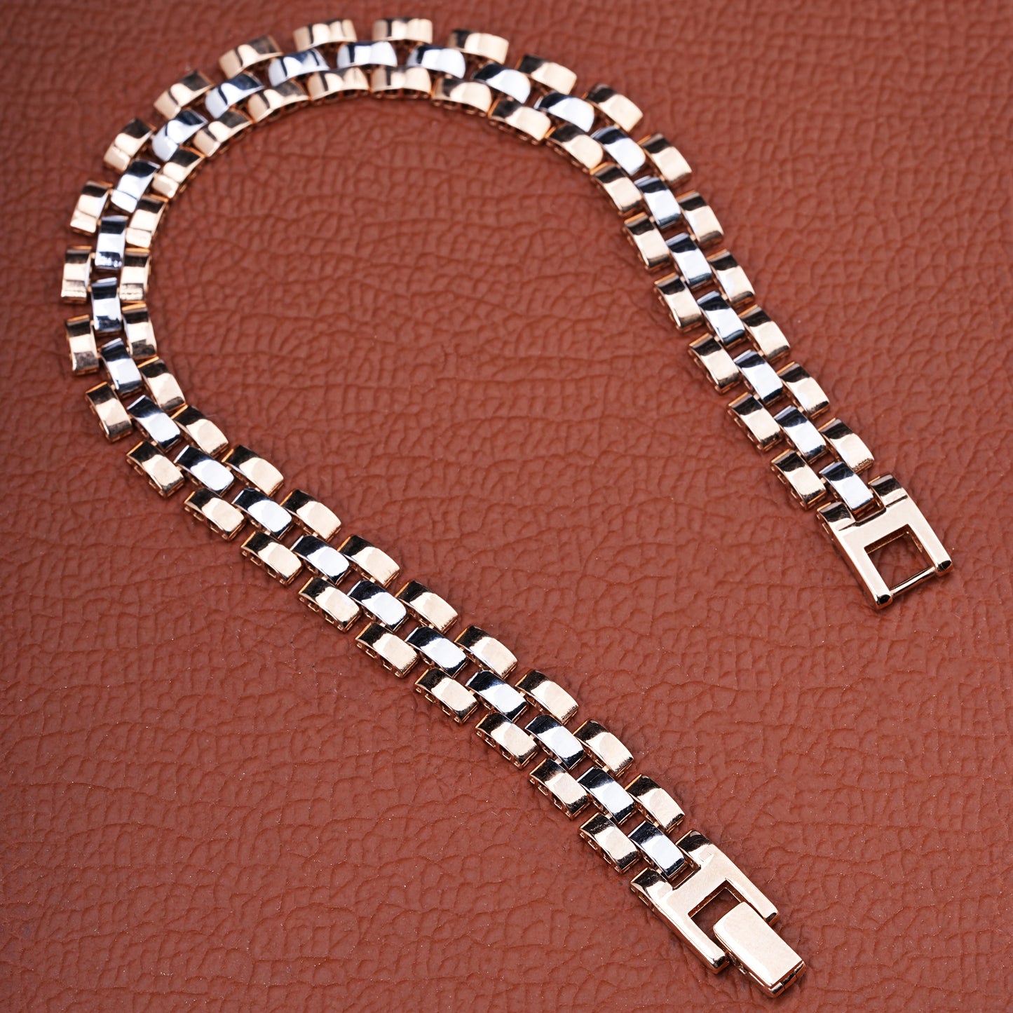 18kt Rose Gold Link Party Wear Bracelet for Men