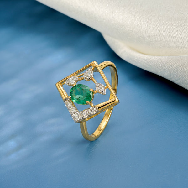 Emerald Rhombus Aura 18kt Diamond Ring for Women