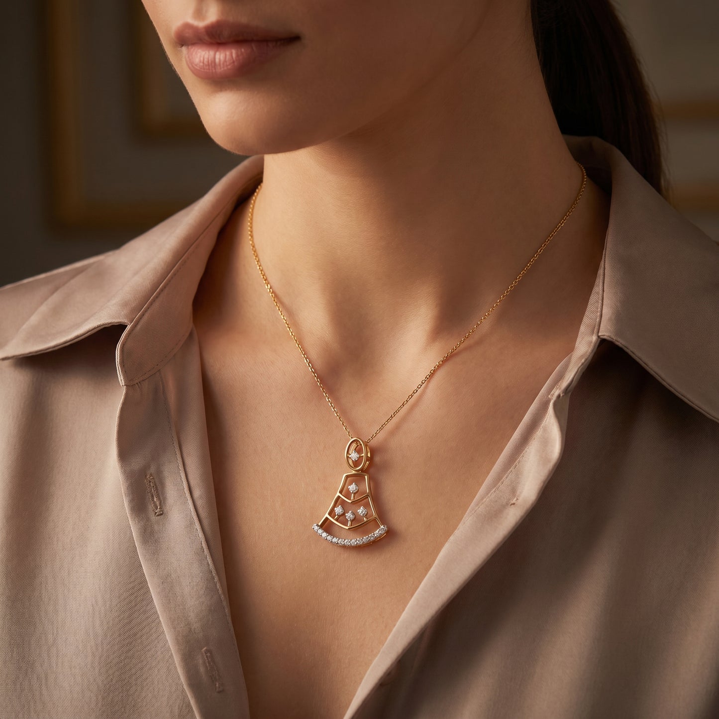Pankhi Diamond Fan Pendant in 18kt Gold for Women