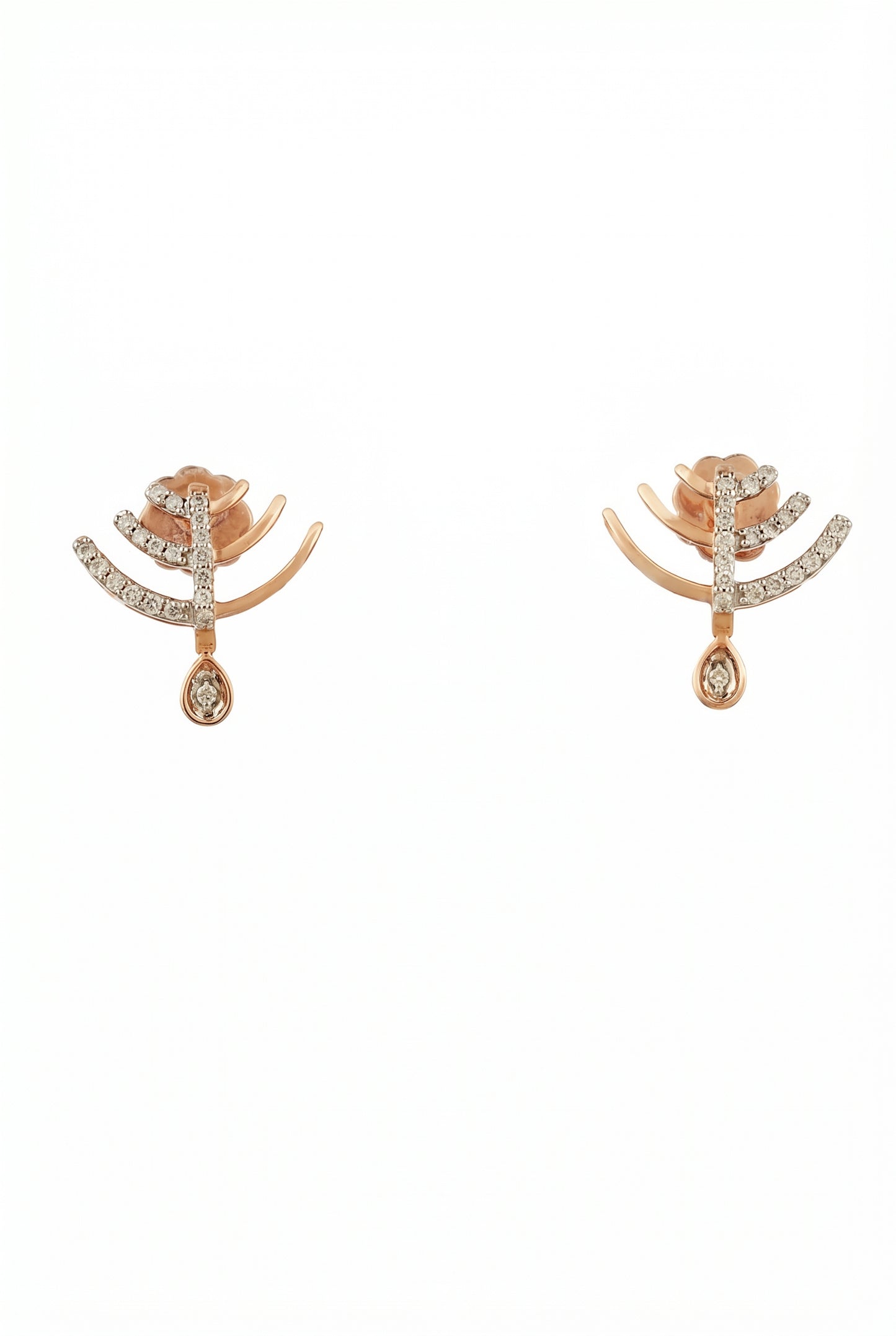 18Kt Rose Gold Diamond Stud Earrings for Women Daily Wear