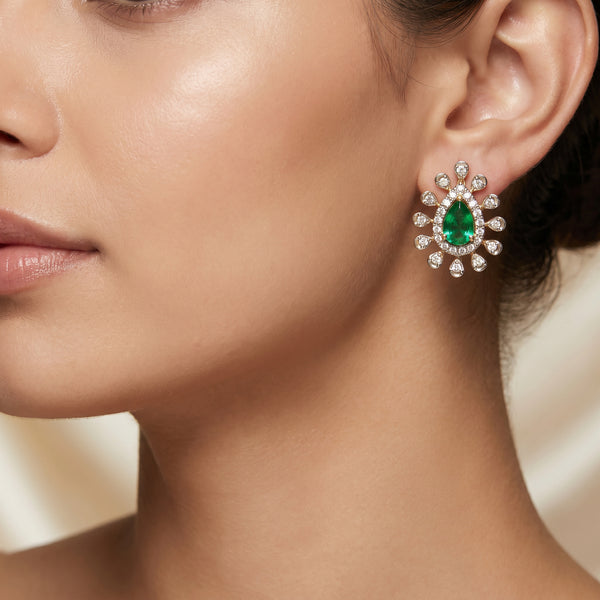 18Kt Emerald & Diamond Women’s Stud Earrings for Wedding