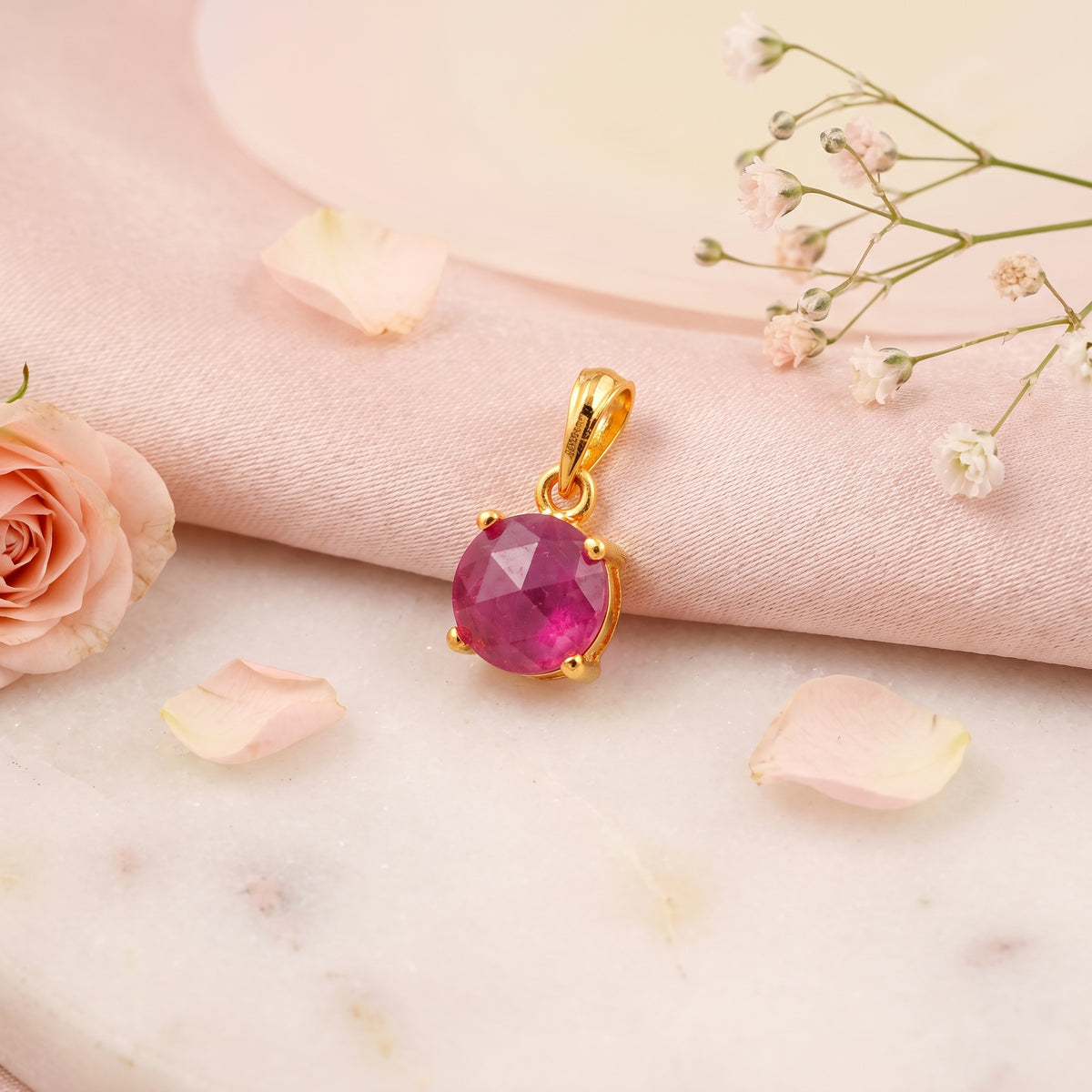Solitaire Purple Gemstone 18KT Pendant