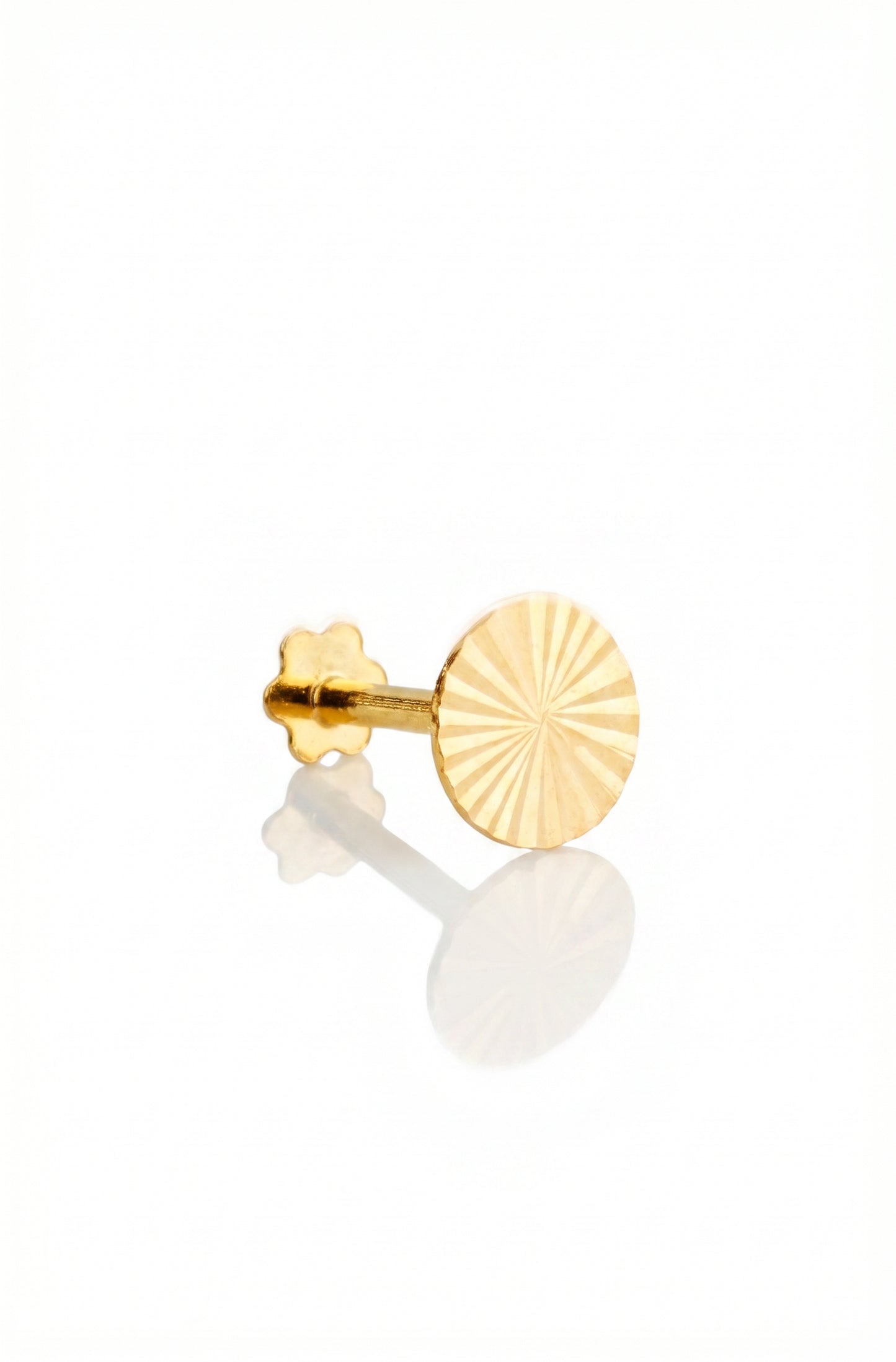 18Kt Gold Round Cut Single Stud Earring for Men