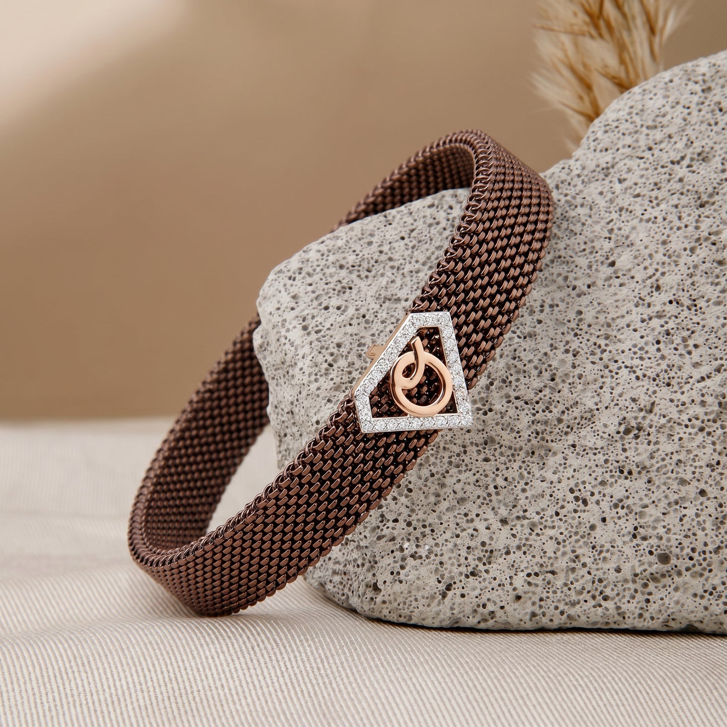 Q Initial Diamond 18kt Rose Gold Mesh Bracelet for Men