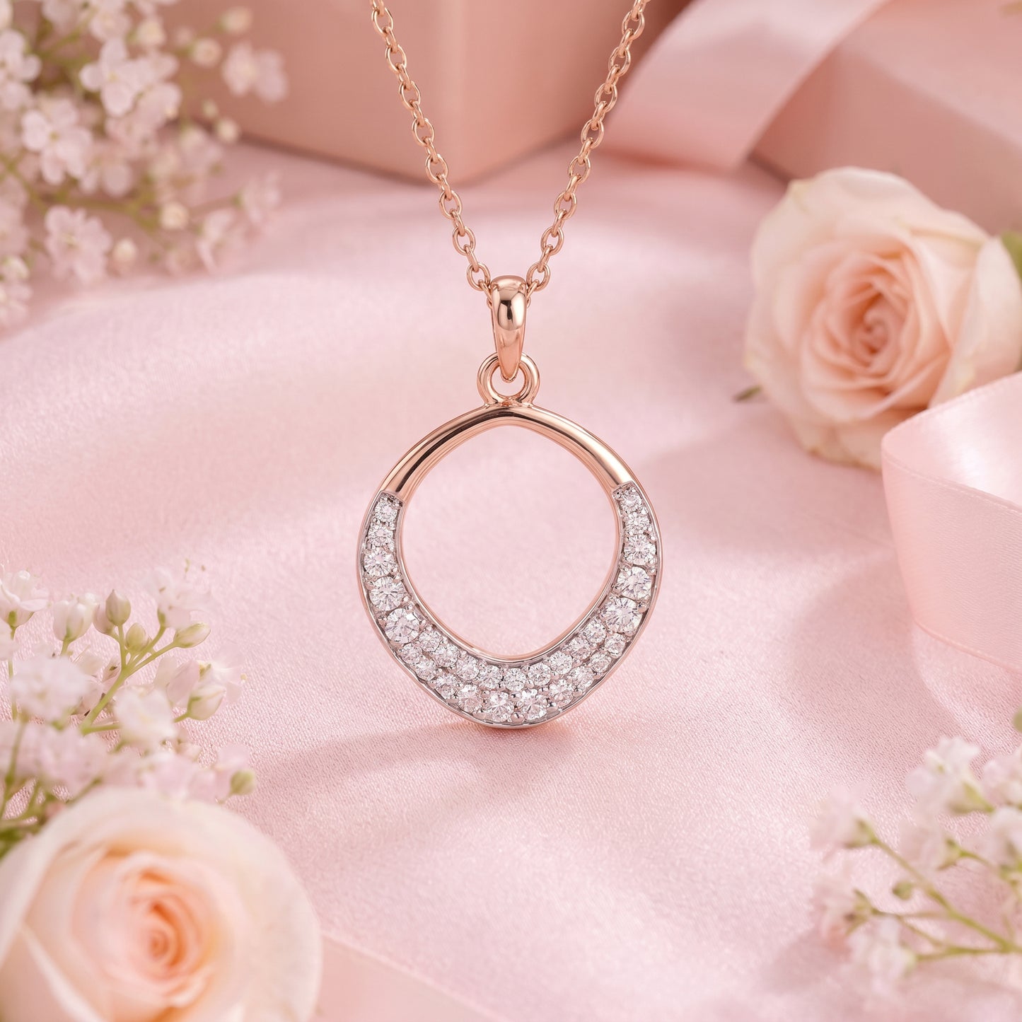 18kt Gold Teardrop Daily Wear Diamond Pendant for Women