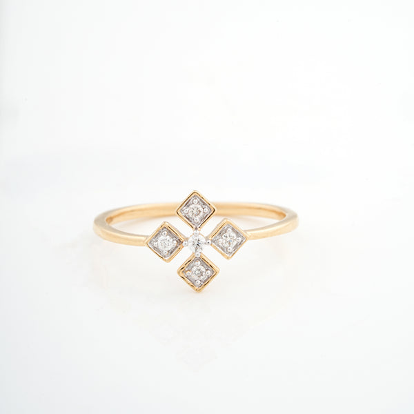 Clover Motif Diamond 18KT Ring