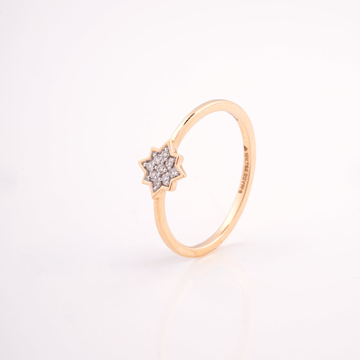 Star Cluster 18KT Diamond Ring