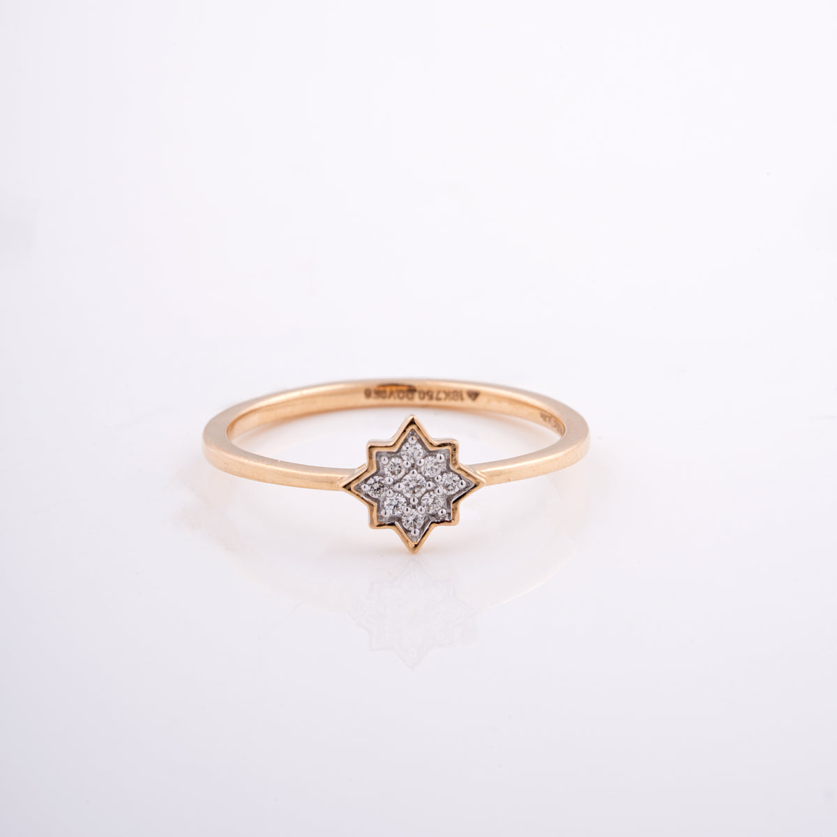 Star Cluster 18KT Diamond Ring