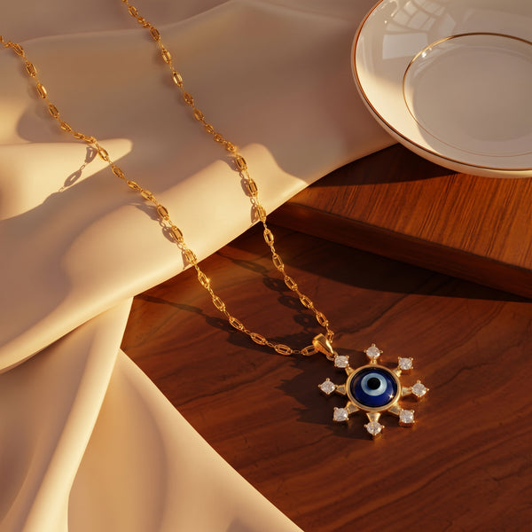 Nazar Sol 18kt Gold Daily Wear Diamond Pendant for Women