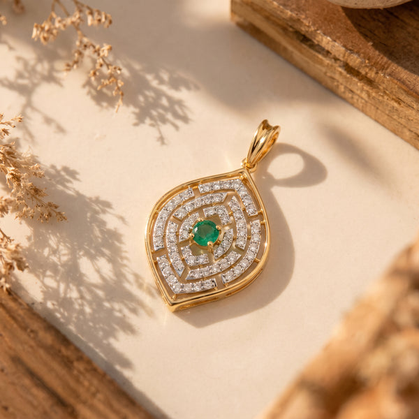 Labyrinth 18kt Yellow Gold Party Wear Diamond Pendant for Women