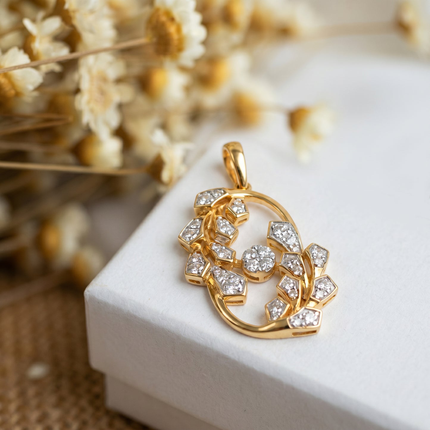 Wildflower 18kt Gold Daily Wear Diamond Pendant for Women