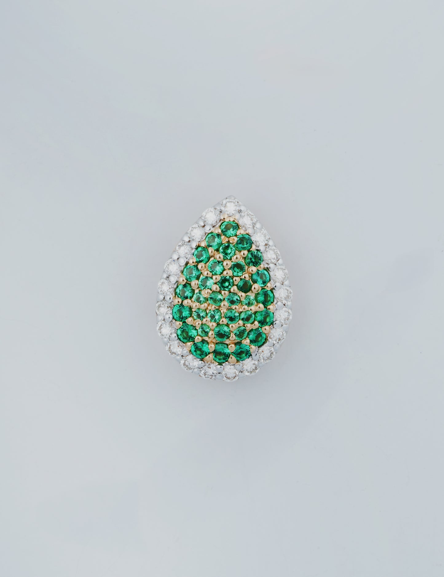 Verdana 18kt Yellow Gold Party Wear Diamond Pendant for Women